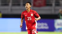 Pemain Timnas Indonesia, Beckham Putra saat melawan Chinese Taipei dalam laga FIFA Matchday di Stadion Gelora Bung Tomo (GBT), Surabaya, Jumat (05/09/2025). (Bola.com/Abdul Aziz)