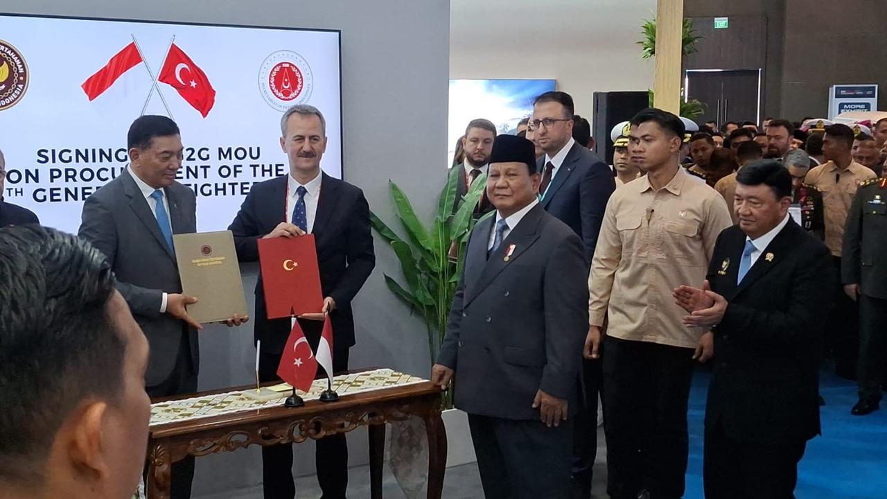 Prabowo Saksikan MoU Jet Tempur Generasi Kelima Indonesia-Turki di Indo Defence 2025