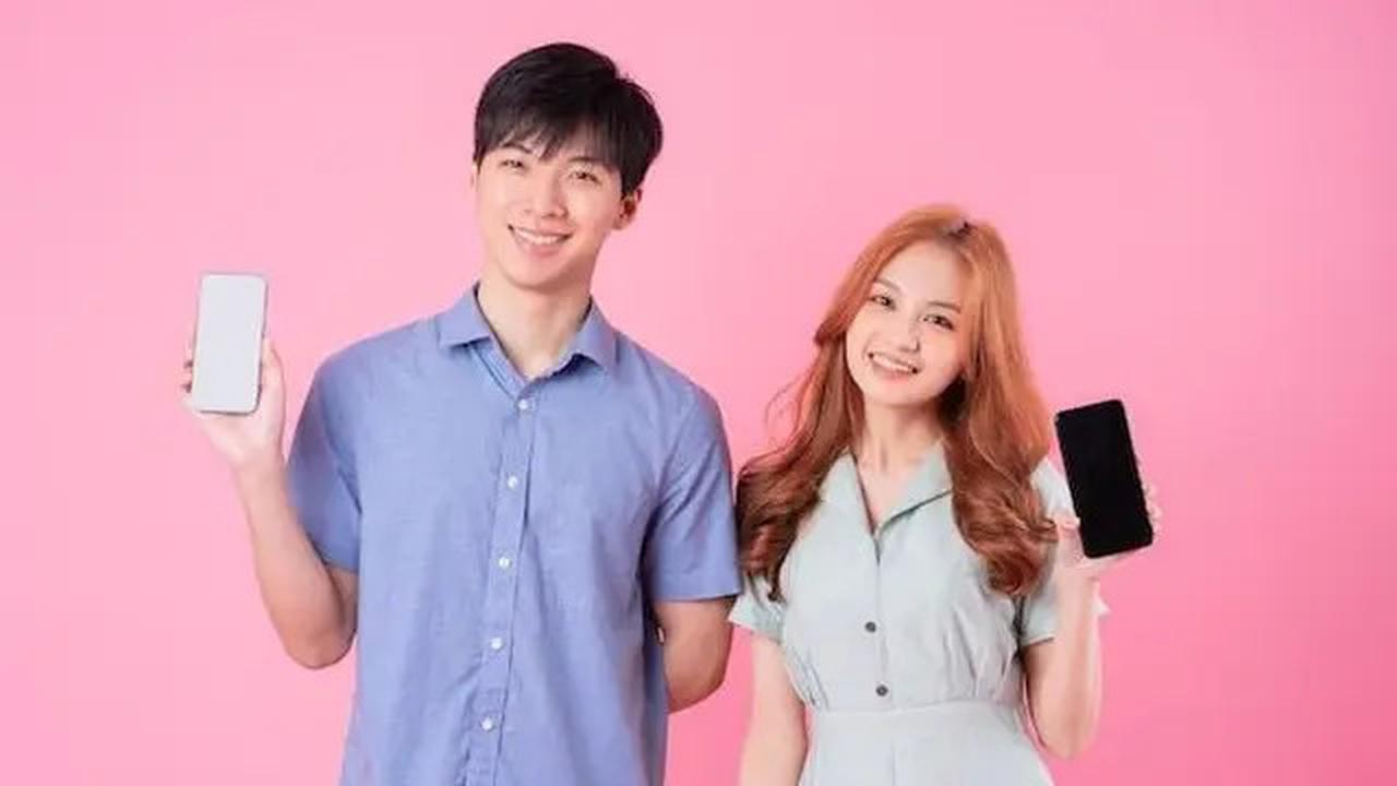 5 Kebiasaan Chatting yang Membuat Pria Semakin Menyukai Kamu