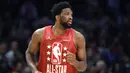 Tim Durant kembali mengambil alih perolehan angka saat kedudukna 152-151 melalui lemparan bebas Joel Embiid. (AFP/Getty Images/Tim Nwachukwu)