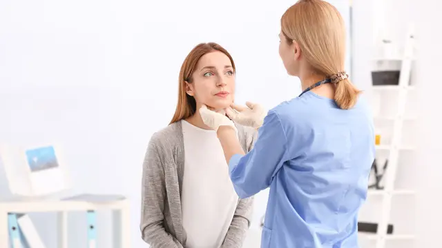 Gejala Kanker Kelenjar Getah Bening yang Perlu Anda Tahu (AfricaStudio/ shutterstock)