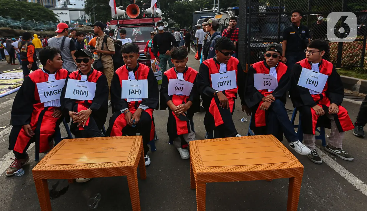 Prabowo mengimbau pada seluruh pendukung dan pemilih agar memberikan kepercayaan penuh kepada Mahkamah Konstitusi. (Liputan6.com/Angga Yuniar)