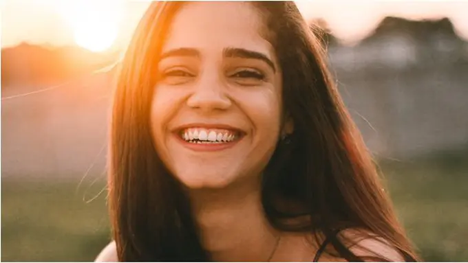 Lahir di Bulan Juli/copyright unsplash.com/@holliver