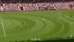 Berita video Jack Butland mencoba meniru kiper Bayern Munchen, Manuel Neuer, tapi lawan hampir cetak gol. This video presented by BallBall.