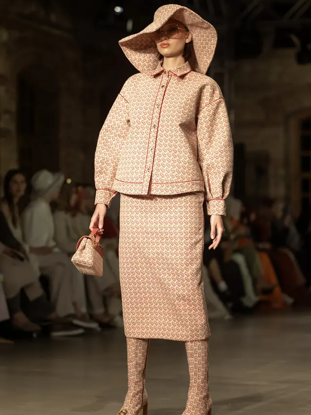 Buttonscarves IMFW 2024