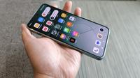 Penampilan Xiaomi 14 yang baru saja diperkenalkan secara resmi. (Liputan6.com/Iskandar)