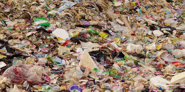 Teluk Labuan yang Dinobatkan Pandawara Sebagai Pantai Terkotor di Indonesia Kembali Penuh Sampah