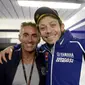 Legenda MotoGP, Mick Doohan (kiri), menyebut kemampuan Valentino Rossi di atas normal. (AutoScout24)