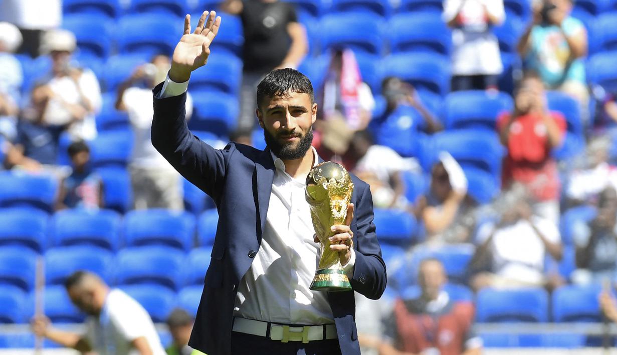 Nama Nabil Fekir masih berada pada usia produktif apalagi pada saat ia bersama Timnas Prancis di Piala Dunia 2018 ia masih berumur 26 tahun. Di Piala Dunia 2018, Fekir menjadi supersub bagi Prancis. Fekir enam kali dimainkan, semuanya sebagai pengganti termasuk pada final. Namun, tidak ada nama Fekir dalam daftar skuad Timnas Prancis di Piala Dunia 2022. (AFP/Philippe Desmazes)