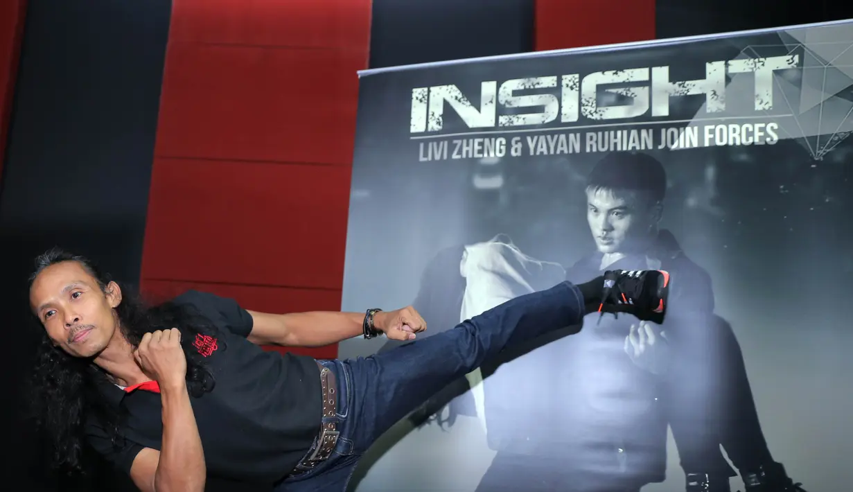 Yayan Ruhian mengaku senang dan bangga mengajari beladiri aktor Ken Zheng yang main film Brush With Danger. Kerja sama dengan sineas hollywood membuatnya bangga. Bahwa aktor Indonesia tidak kalah saing dengan internasional. (Andy Masela/Bintang.com)