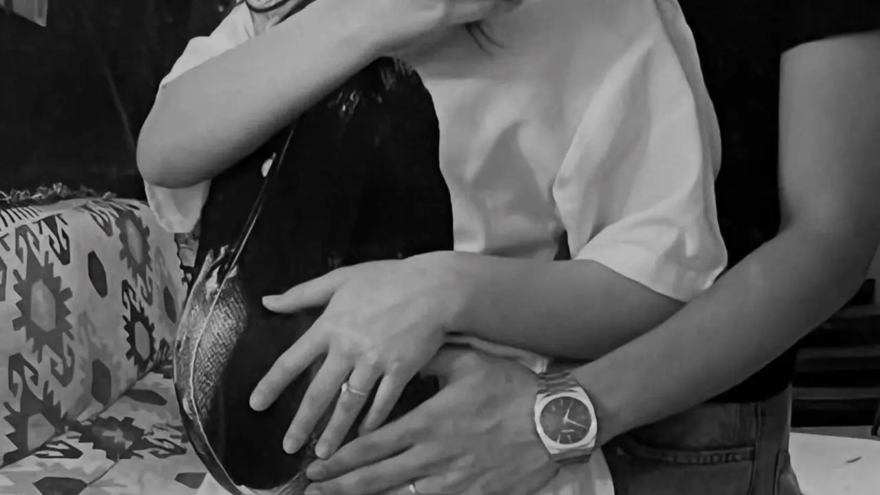 Tak Hanya Umumkan Pernikahan, Gaya Adhisty Zara Pamer Baby Bump Saat Umumkan Kehamilan Anak Pertama dengan Tsaqib