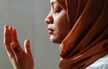Doa Bulan Rajab Lengkap Arab, Latin, Beserta Artinya