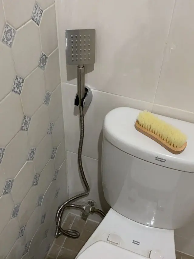 Nyeleneh Banget, 6 Potret Shower Ini Bikin Tepuk Jidat