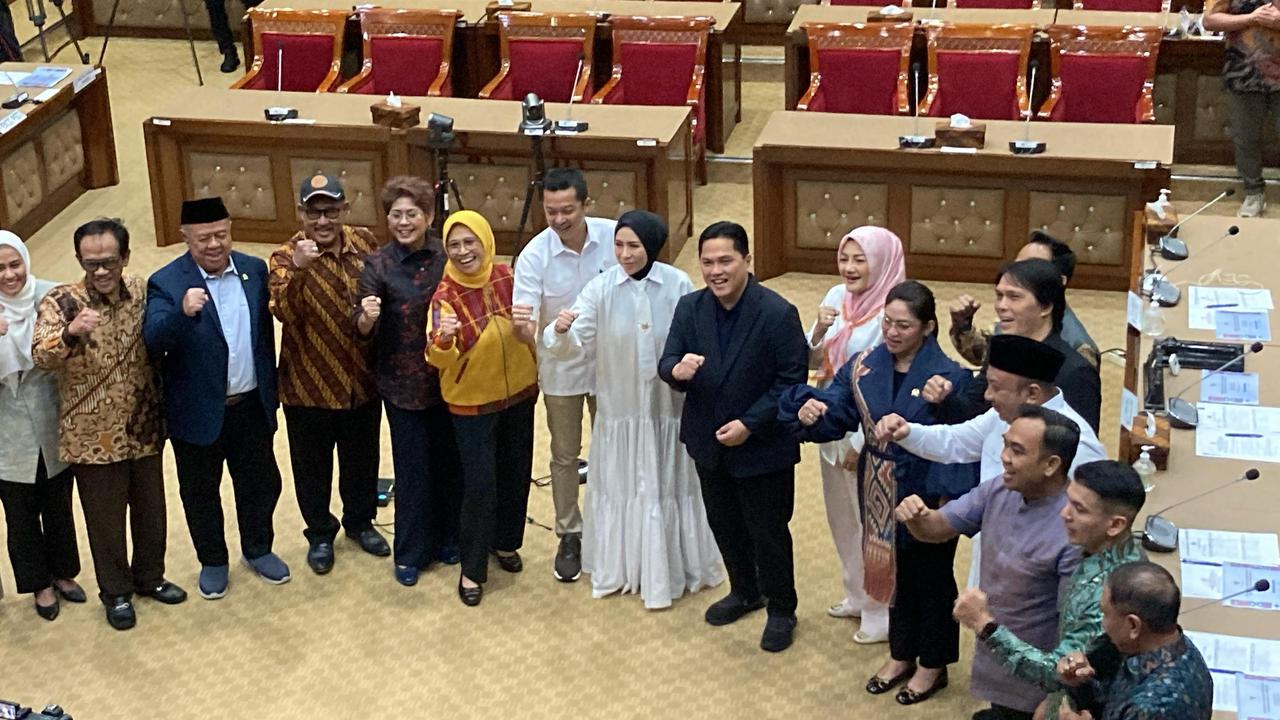 DPR Setuji Pemberian Kewarganegaraan ke Emil Audero, Joey Mathijs Petupassy dan Dean Ruben James