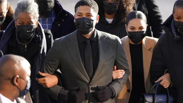Jussie Smollett (tengah). (AP Photo/Charles Rex Arbogast)