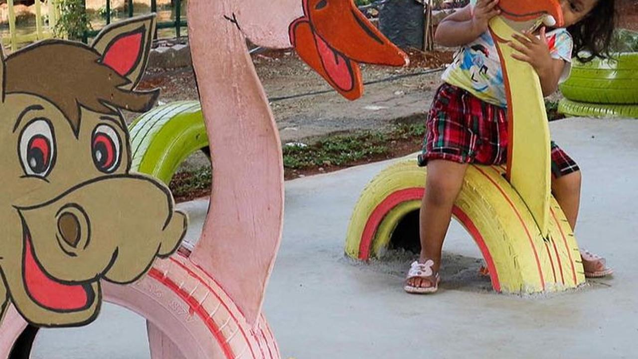 Taman ini hadir sebagai tempat bermain anak, sekaligus menjadi ruang interaksi warga.