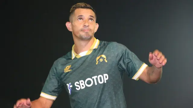 Silvio Scobar, Tira Persikabo