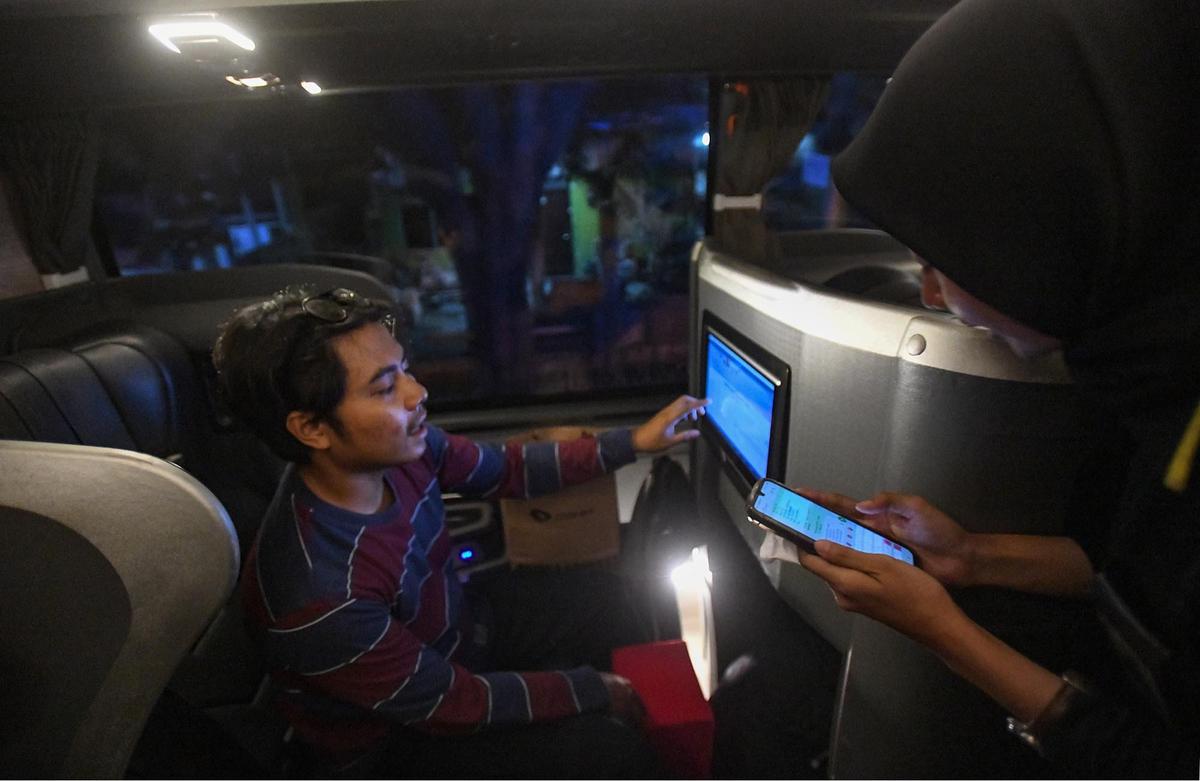 FOTO: Merasakan Sensasi Kenyamanan Bus AKAP Premium Jakarta-Madiun