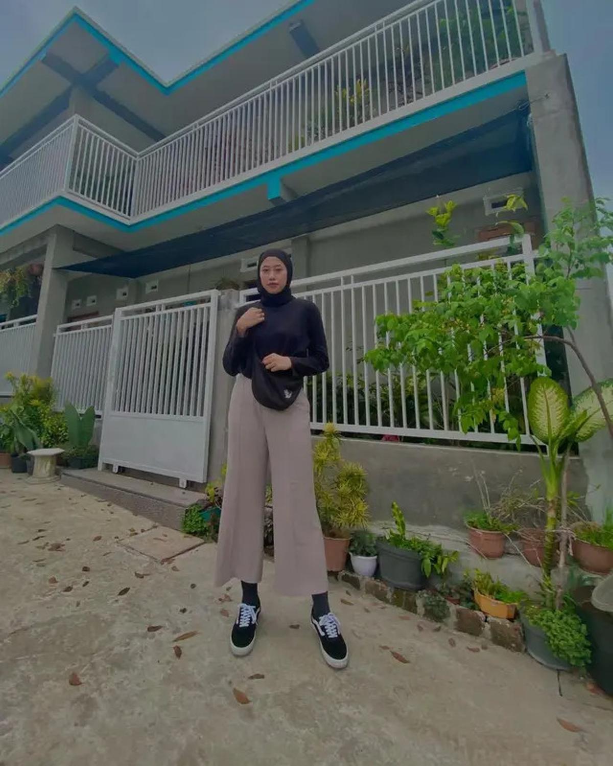 Mengintip Rumah Megawati Hangestri, Desainnya Minimalis dengan Pagar Putih
