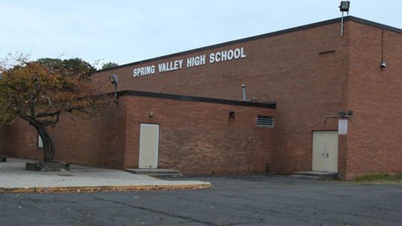 Polisi AS yang Beraksi Brutal Seret Siswi, Dipecat