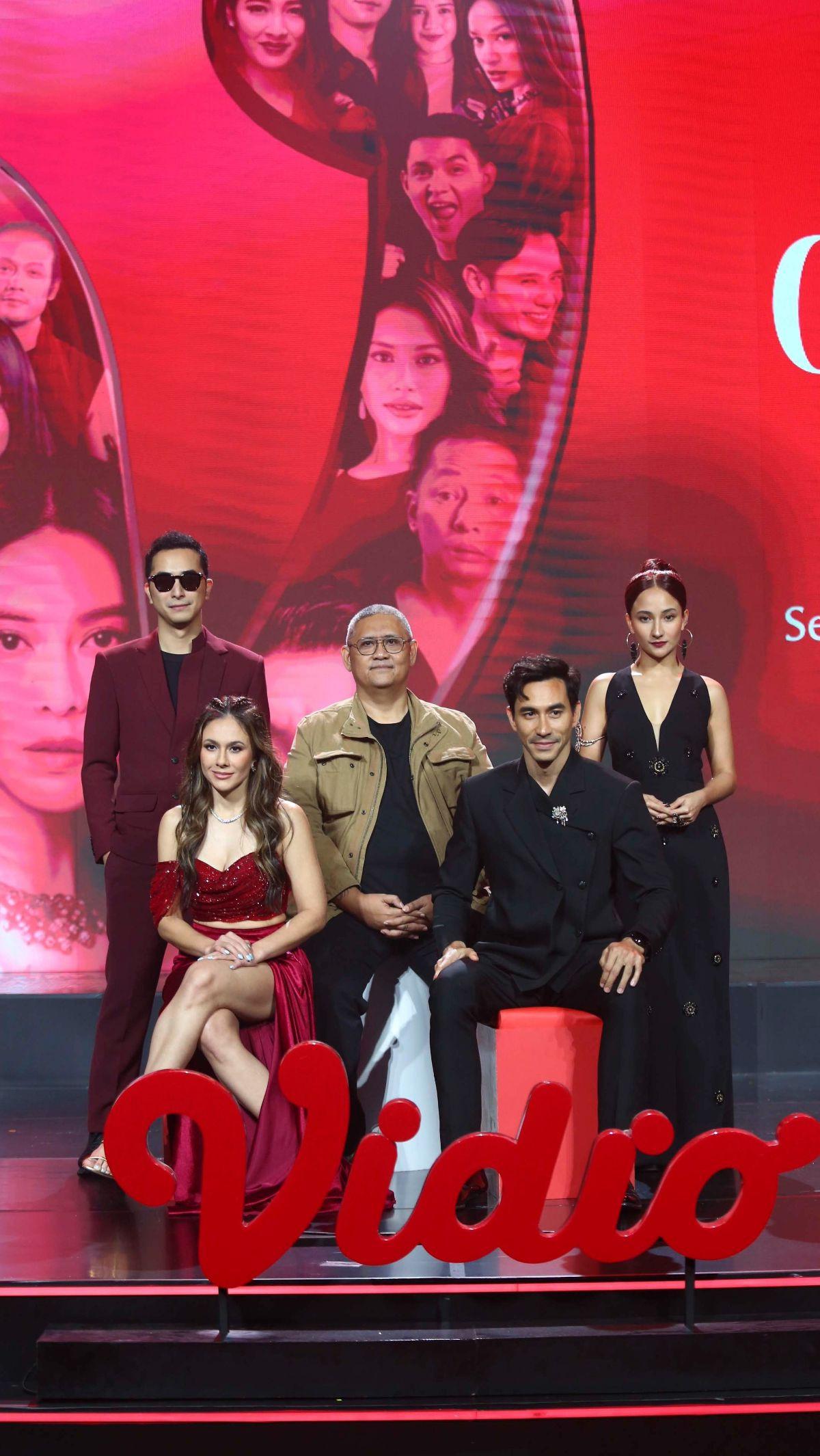 Kemudian&nbsp;Darius Sinathrya, Tata Ginting, Dwi Sasono, Aghniny, Haque, Maria Theodore.&nbsp;Foto: Liputan6.com / Angga Yuniar