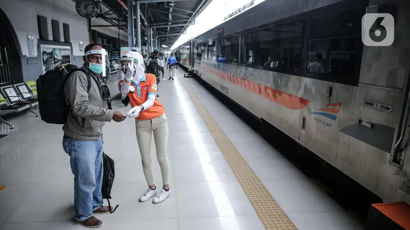 FOTO: Penambahan Perjalanan Kereta Jarak Jauh Telah Beroperasi