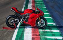Mengungkap Keunggulan Ducati Panigale V4 2025 Standar dan V4S