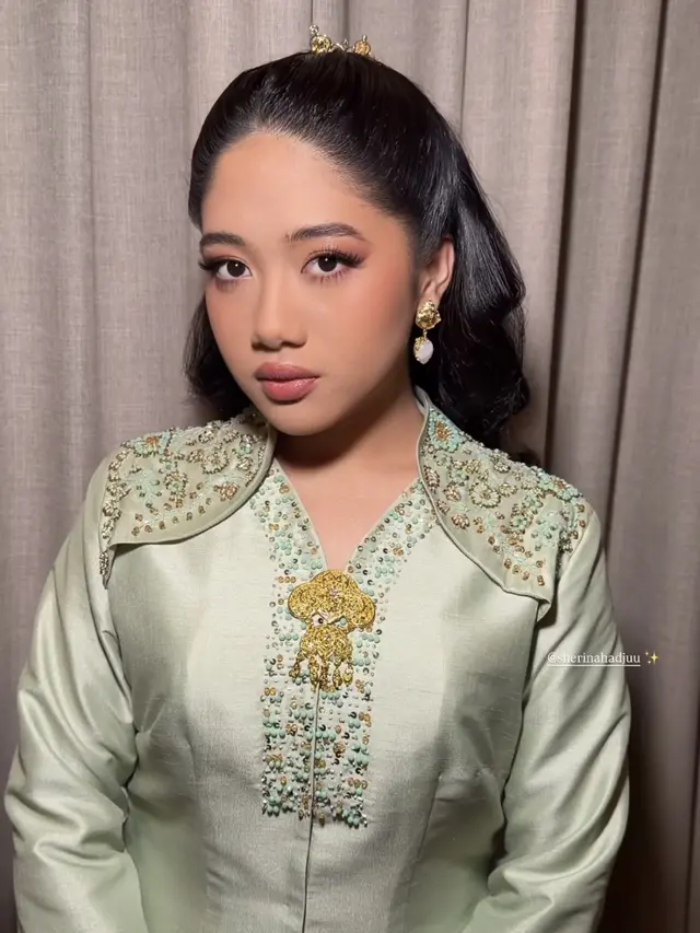Makeup Sherina Hadju, Adik Syifa Hadju saat Lamaran sang Kakak.  [@vinkihanafi]
