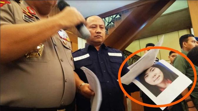 Polda Jatim sampaikan penjelasan mengenai tersangka baru Veronica Koman pada Rabu, 4 September 2019 (Foto: Liputan6.com/Dian Kurniawan)