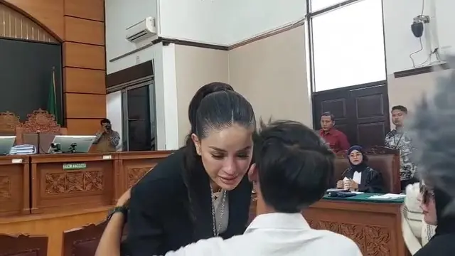 Sidang Lanjutan Nikita Mirzani. (M Altaf Jauhar/ Liputan6.com)