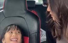 Beda Agama, Aksi Tante Asuh Keponakan Muslim Ini Curi Perhatian