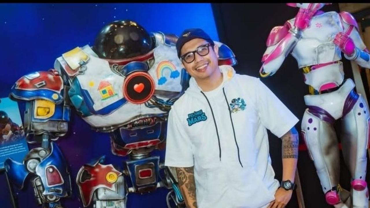 Bimoky Hidupkan Karakter Robot Batik di 'Pelangi di Mars' sebagai Sosok Ayah Pelindung