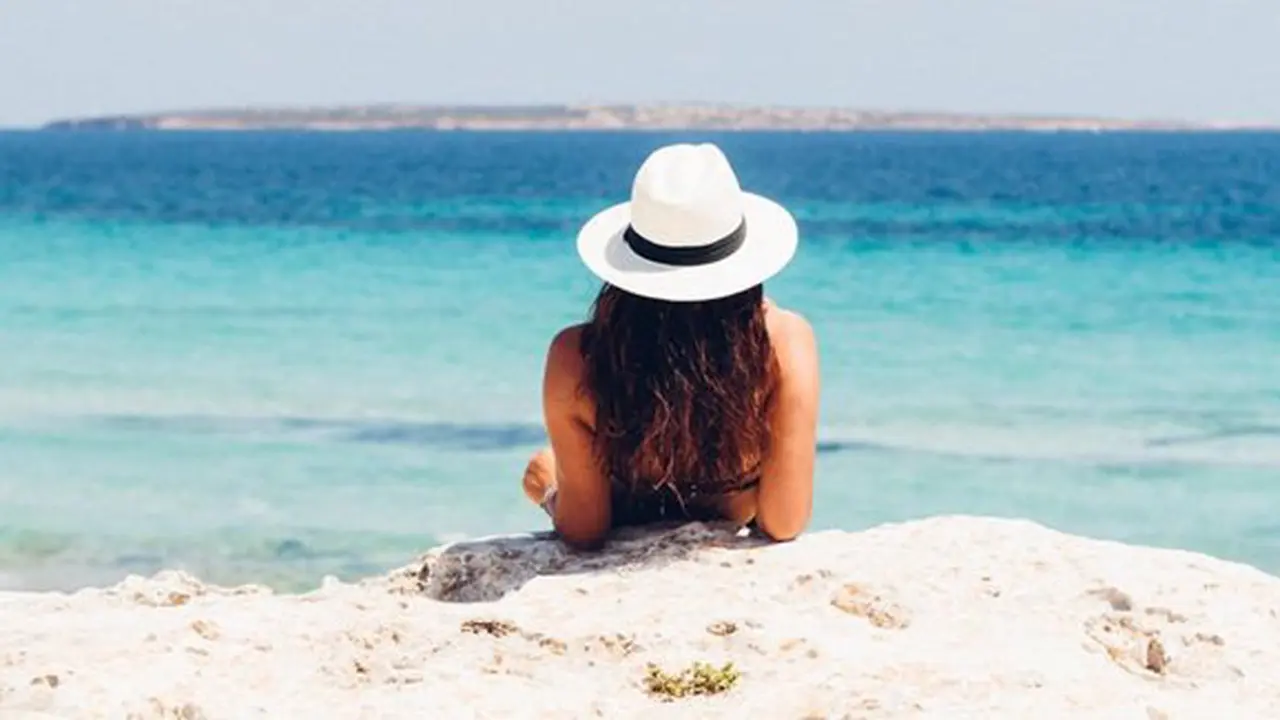 Pantai/copyright Pexels.com/Riccardo Bresciani