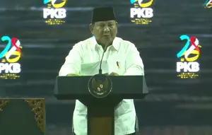 Momen Prabowo Sapa Bahlil di Harlah PKB: Katanya MBG 'Mas Bahlil Ganteng'
