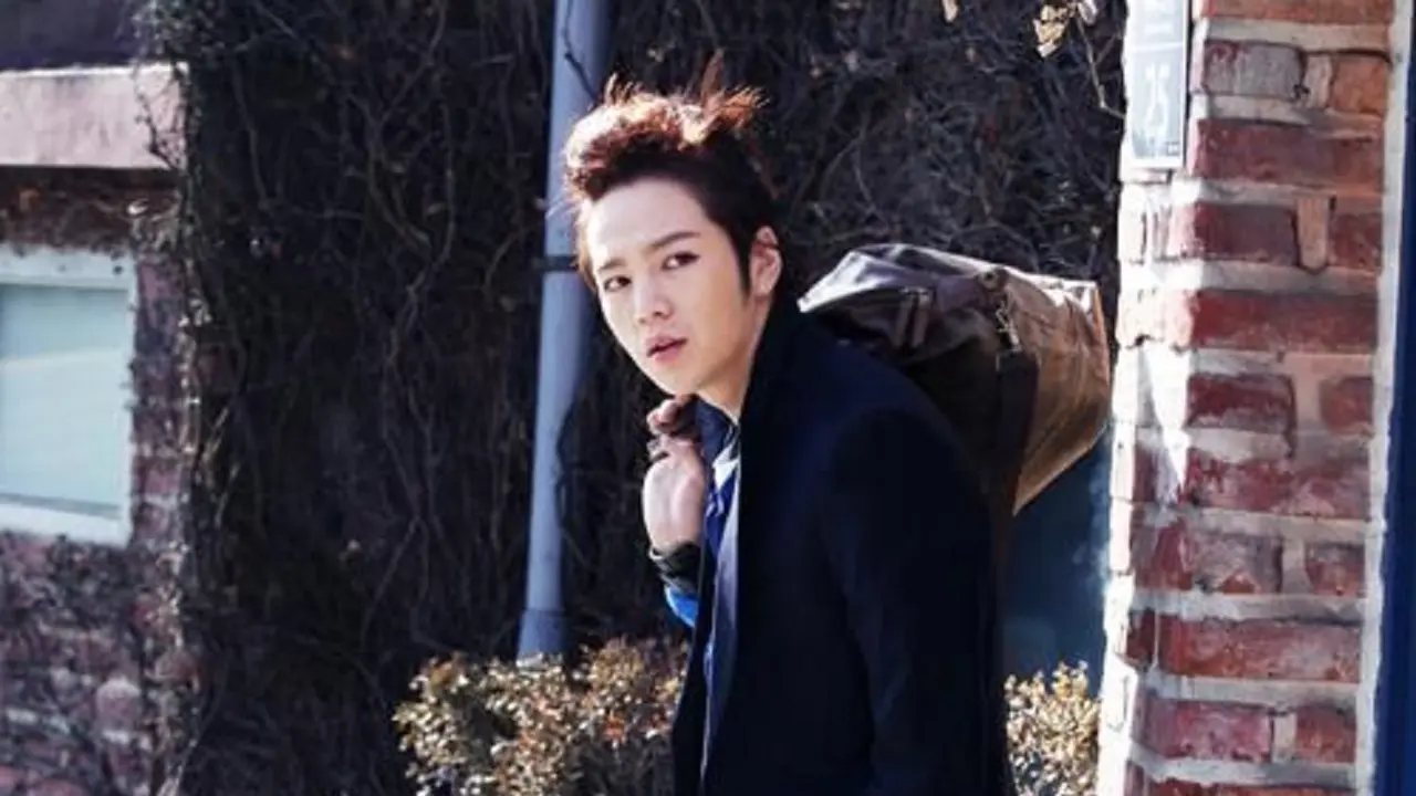Jang Geun Suk Umumkan Main di Drama Baru, Daebak!