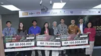 Para Pemenang dan Dewan Juri. (dok. Sun Pitch Competition/Tri Ayu Lutfiani)