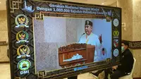 Ketua Umum MPN Pemuda Pancasila, Japto S. Soerjosoemarno menyampaikan sambutan dalam gerakan nasional mengisi masjid dengan 1.000.000 sajadah pelindung Covid-19. (istimewa)