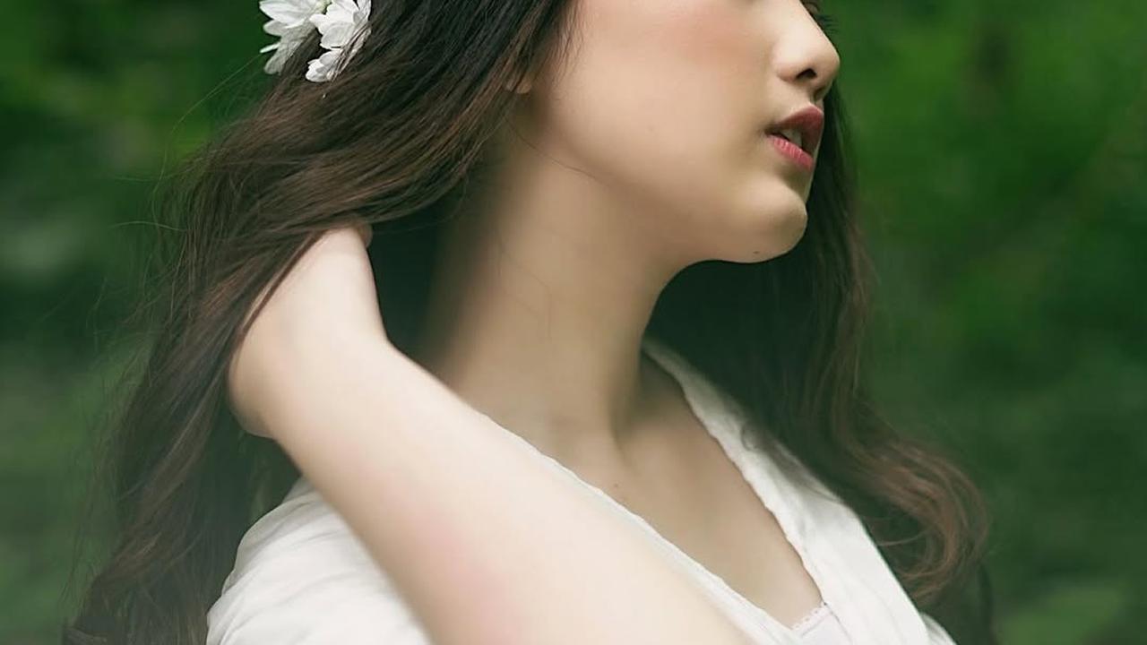 Potret Cantik Aisyah Aqilah, Pemeran Utama di Serial 'AKU TAK MEMBENCI HUJAN'