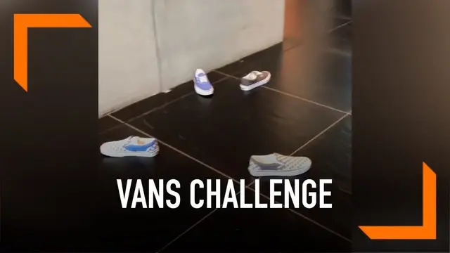 Viral di media sosial Vans Challange, atau tantangan melempar sepatu Vans hingga kembali ke posisi awal.