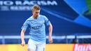 3. Kevin De Bruyne (Manchester City) - Gelandang asal Belgia ini menjadi sosok vital di lini tengah Mancester City di kompetisi Liga Champions 2019/2020. Kevin De Bruyne mendapatkan nilai 7.66 dari semua penampilannya di kompetis Liga Champions musim ini. (AFP/Franck Fife)