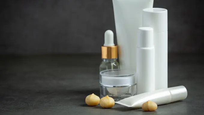Beberapa kandungan skincare yang sebaiknya tidak terpapar sinar matahari