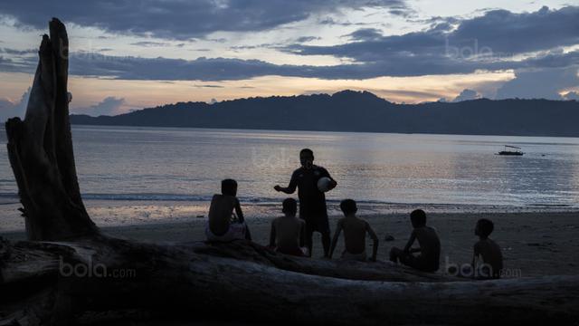 FOTO: Kisah Tulehu, Negeri Indah dengan Talenta Sepak Bola