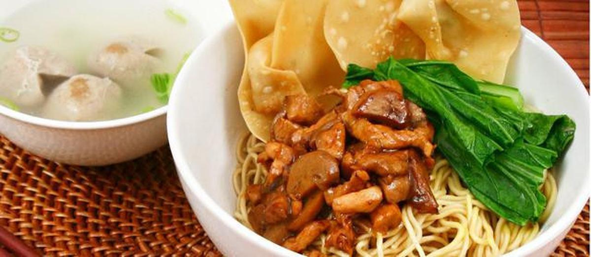 6 Resep Mie Ayam Jakarta Asli dengan Bumbu Gurih yang Meresap, Ala Pedagang Gerobakan