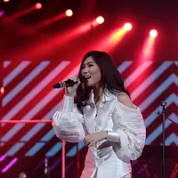 Isyana Sarasvati (Deki Prayoga/Bintang.com)