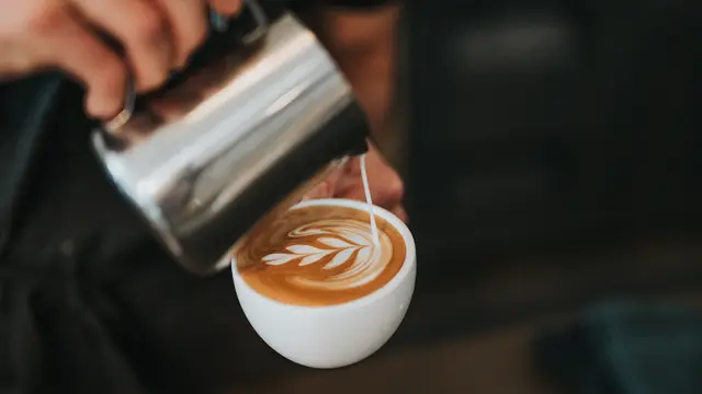 Ilustrasi kopi. (dok. Unsplash.com/https://unsplash.com/photos/KgziKKUyJVA/Adhita Diansyavira)