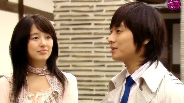  4 Adegan Ciuman Tak Terlupakan Yoon Eun Hye
