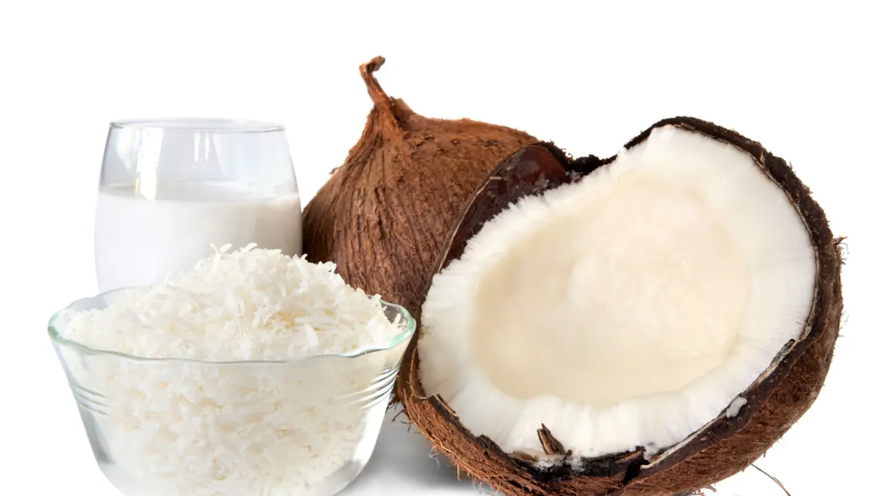 Ini Dia 8 Manfaat Santan Kelapa Untuk Rambut
