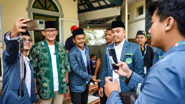 Sandiaga Uno saat menghadiri Konferensi Besar (Konbes) dan Rapat Kerja Nasional (Rakernas) Ikatan Pelajar Nahdlatul Ulama (IPNU)