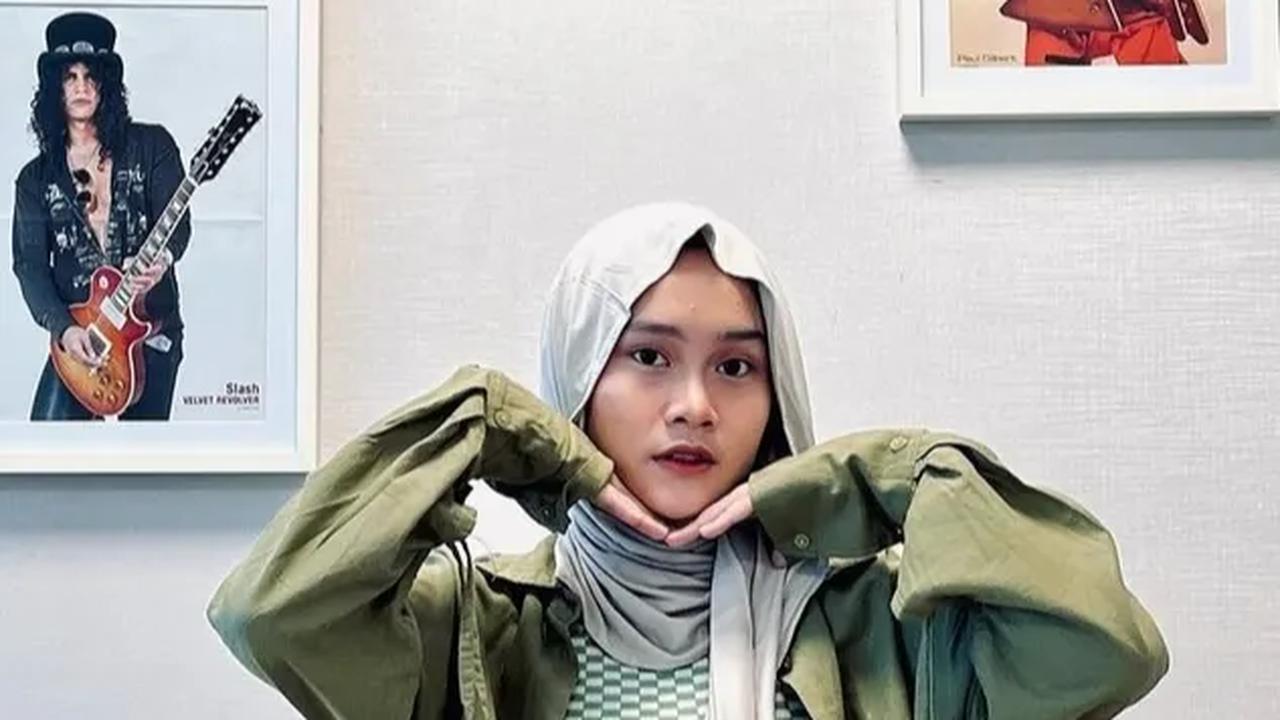 Dikabarkan Dekat dengan Aming, Ini Potret Terbaru Penyanyi Alma Thania
