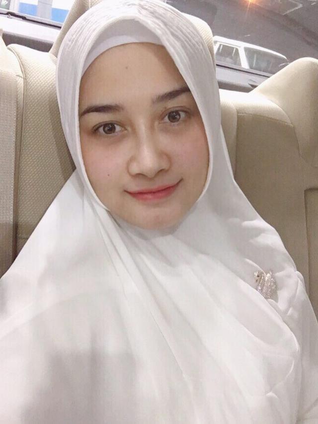 6 Potret Lyia Amelia Eks Trio Macan Pakai Hijab, Bikin Pangling